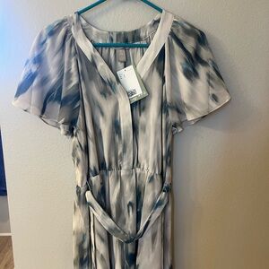H&M V-Neck Chiffon Dress in Blue/White Watercolor